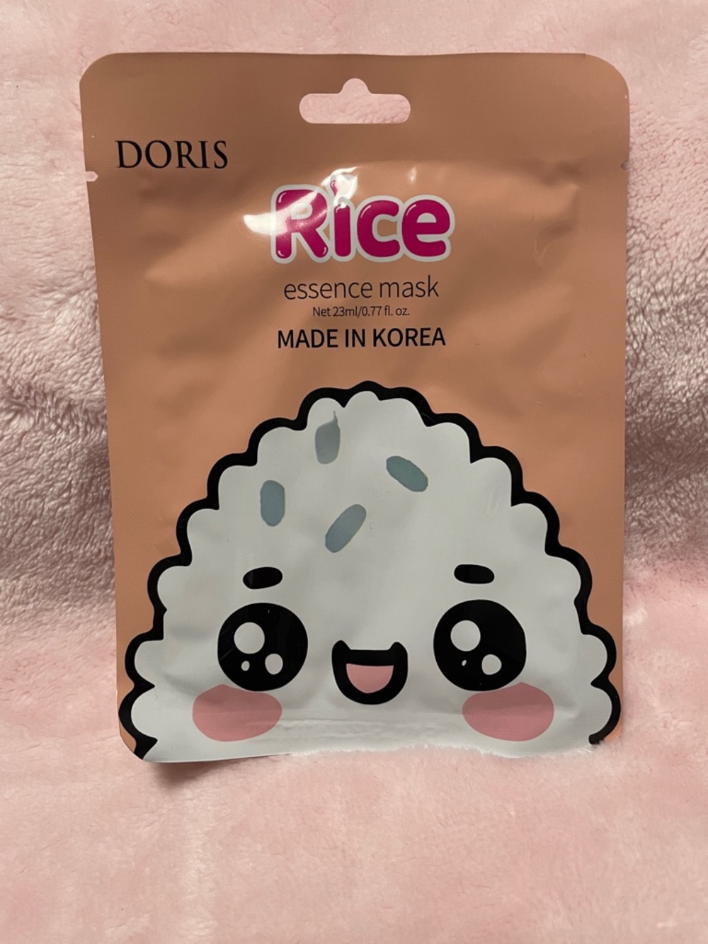 Doris Rice Essence Mask with Glitter Pink Bear Keychain and Creme shop eyeliner - Picture 2 of 4
